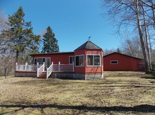34 Greenwood St, Lanse, MI 49946