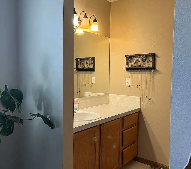 330 Derry Dr — Photo 23
