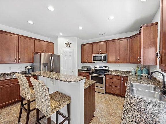 5th image of 3041 Kilbeggan Dr