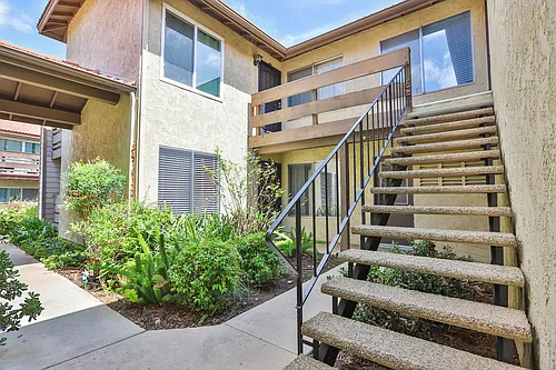 1300 Brentwood Cir #D Photo 1