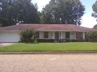 6229 Tanglewood Dr, Jackson, MS 39213