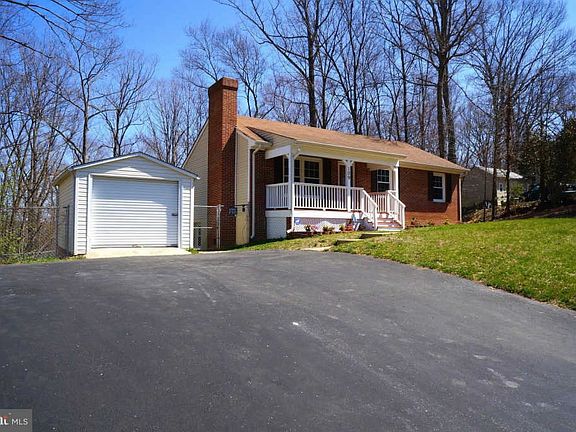 2nd image of 109 Galaxie Dr