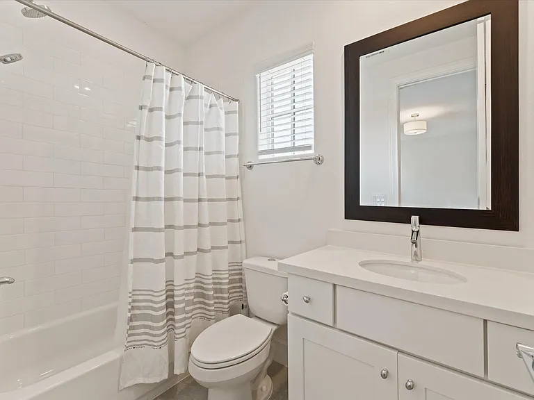 2602 Cottage Grove Green Dr — Photo 28