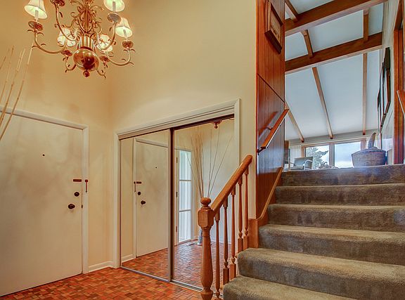5th image of 1301 Indian Hill Dr