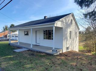 252 Jenny Wren Dr, Martinsburg, WV 25404