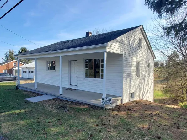 252 Jenny Wren Dr, Martinsburg, WV 25404