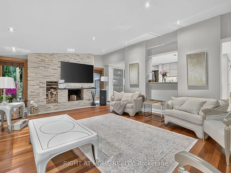 35 Brightbay Cres — Photo 20