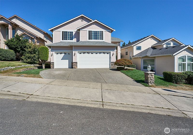2nd image of 11912 SE 240th Place