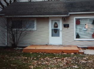11741 Syracuse St, Taylor, MI 48180