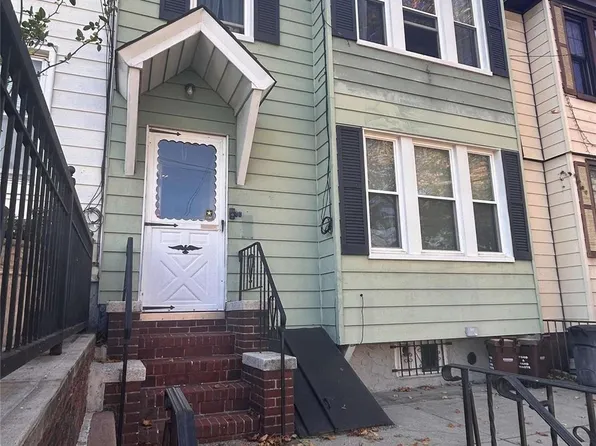 61-42 56th Street, Maspeth, NY 11378