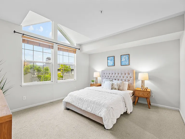 860 Meridian Bay Ln #336 — Photo 9
