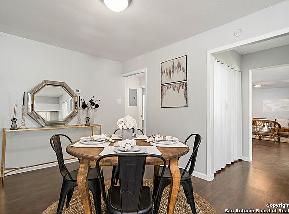 5th image of 3910 E Palfrey St