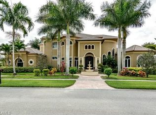 8409 Mallow Ln, Naples, FL 34113