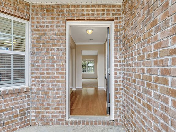 4th image of 52 Virginia Ln NE