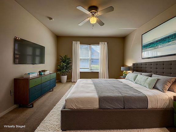 4th image of 381 Kingfish Dr