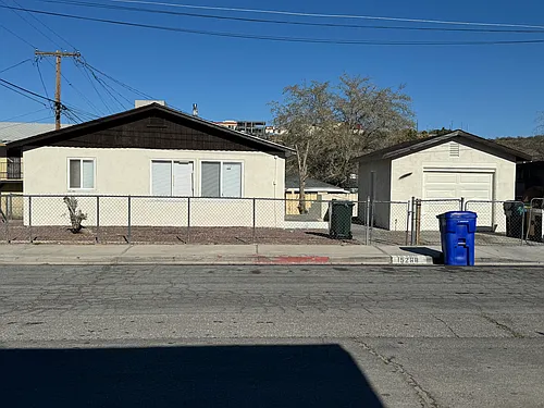 15268 Center St Photo 1