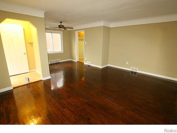 5th image of 12020 Royal Grand St