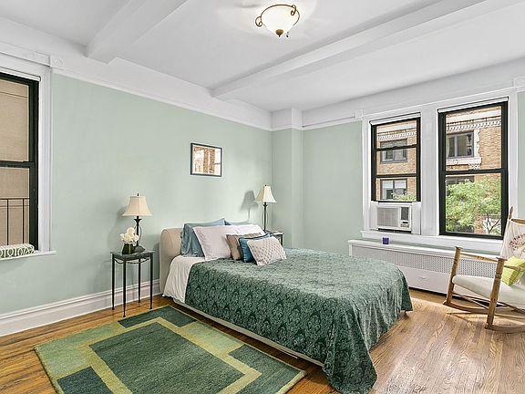 5th image of 2138 Broadway #4C