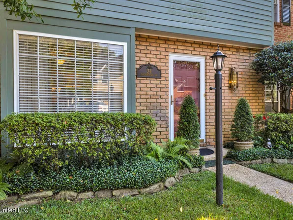 24 Independence Dr, Gulfport, MS 39507