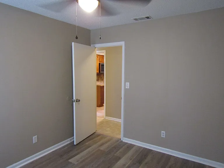 255 Garden Cir — Photo 10