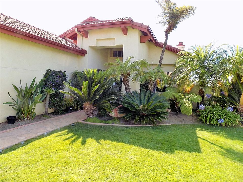 1st image of 750 Bel Air Dr W
