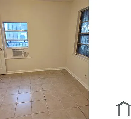 1344 W Agarita Ave — Photo 2