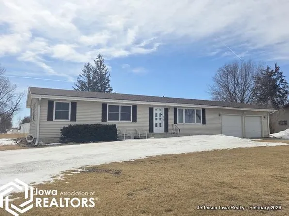 907 Bell St, Churdan, IA 50050