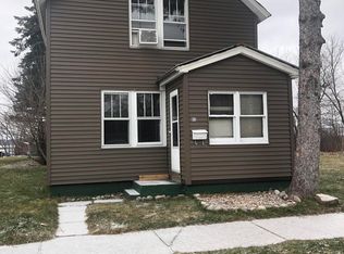 813 Maple St, Sault Sainte Marie, MI 49783