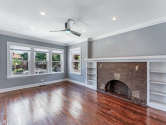 3rd image of 6106 S California Ave