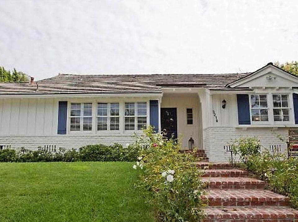 1st image of 3216 Earlmar Dr