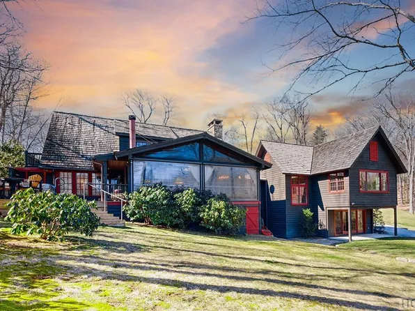 199 Upper Lake Road, Highlands, NC 28741