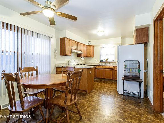 4th image of 4724 W 98th Pl