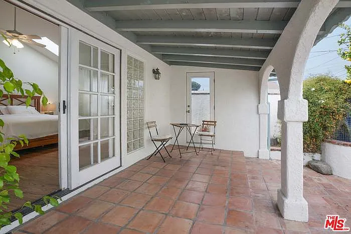 6322 S Harcourt Ave — Photo 22