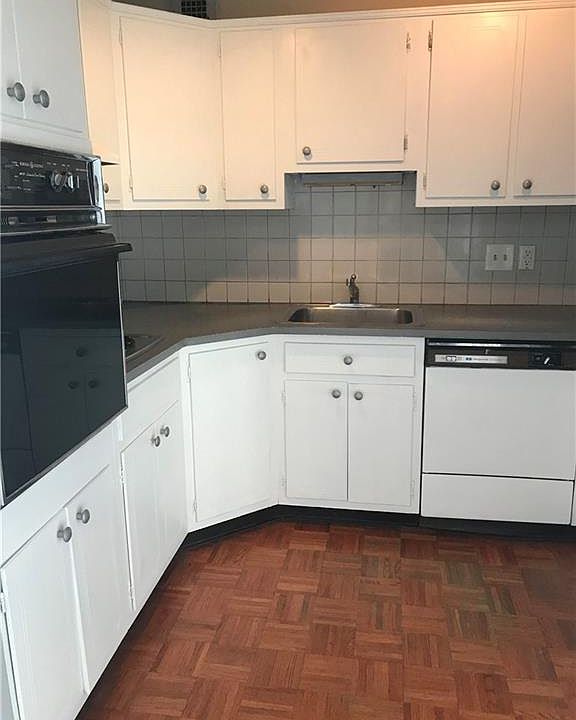 2nd image of 1088 Delaware Ave APT 6C