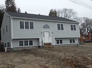 37 Thayer St, Bristol, RI 02809