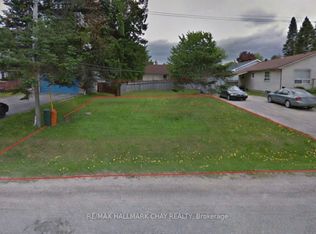 212 Phillips St, Barrie, ON L4N 3V2