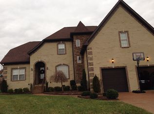 8004 Timber Cove Dr, Mount Juliet, TN 37122
