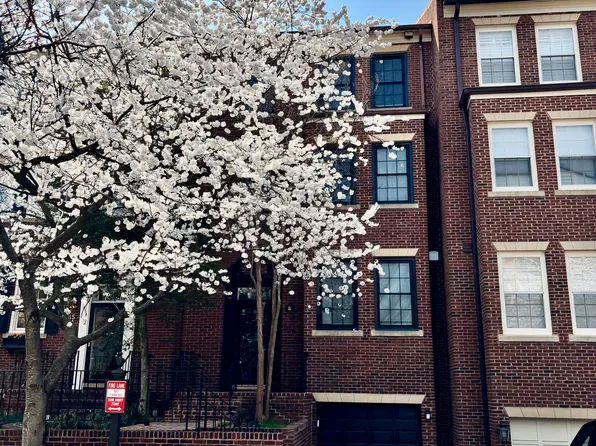 3743 Winfield Ln NW, Washington, DC 20007