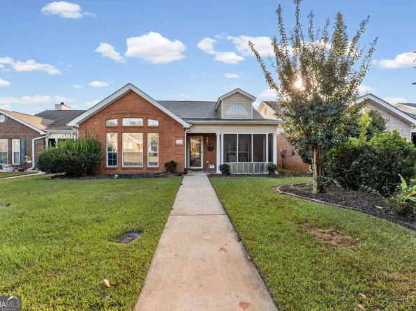 126 Williamstown Dr, Warner Robins, GA 31093