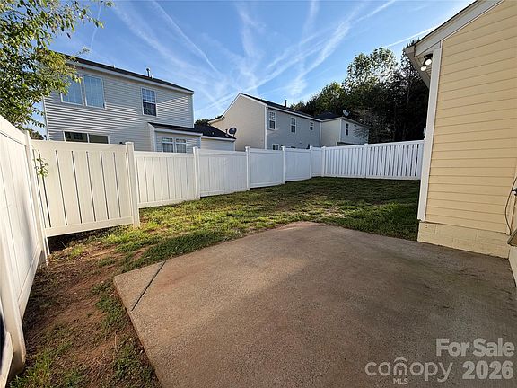 3rd image of 6014 Fiddleleaf Ct