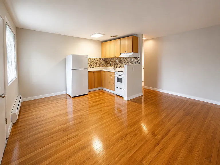 320 Valley St — Photo 14