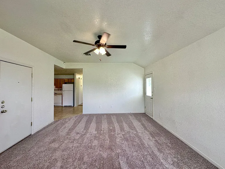2207 Indian Trl — Photo 3