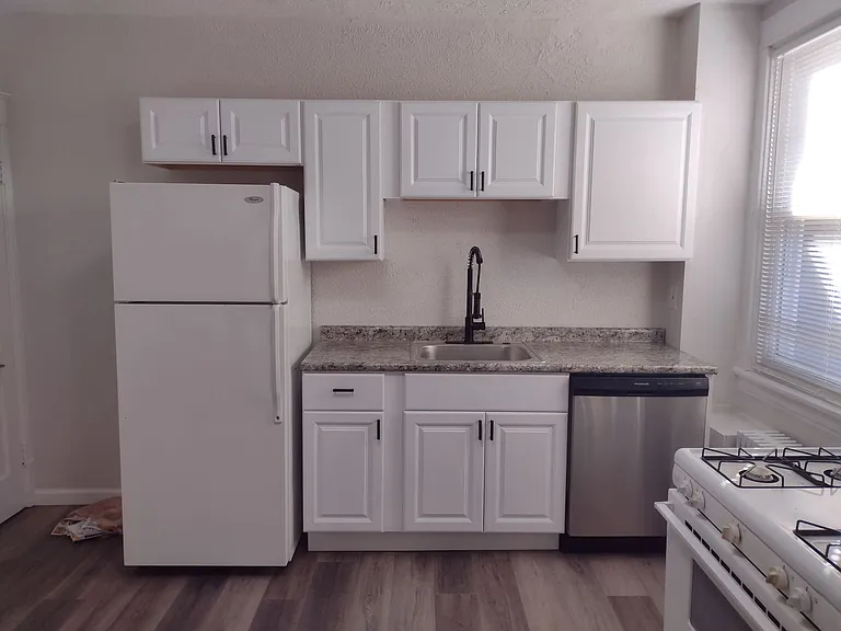 4208 Calvin St — Photo 9