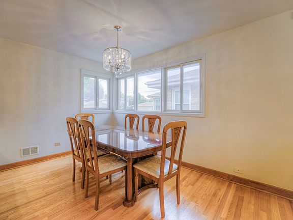 5th image of 5235 Palma Pl