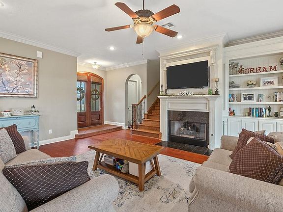 5th image of 5142 W Worthington Dr