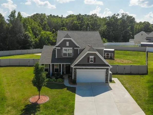 108 Bolivia Ct, Whitsett, NC 27377