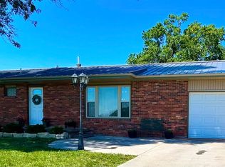619 S Harvey Ave, Burrton, KS 67020