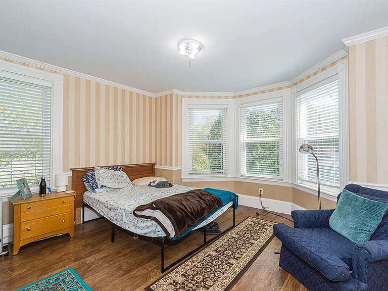 26 Pine St #26 — Photo 13
