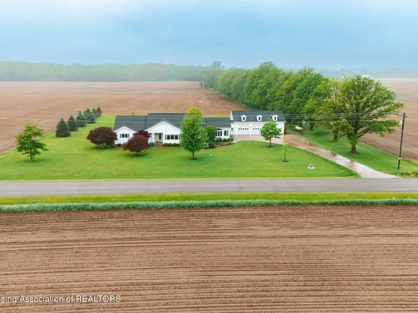 7749 Benton Rd, Charlotte, MI 48813