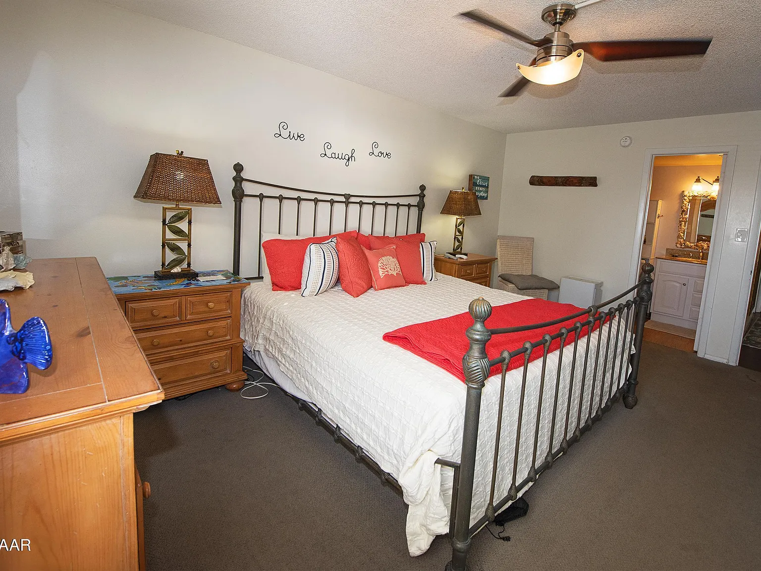 2 bed, 2.0 bath, 1080 sqft, $4,200 — Photo 4